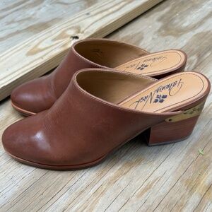 Patricia Nash Leather Michaela Mules PRISTINE Size 6.5